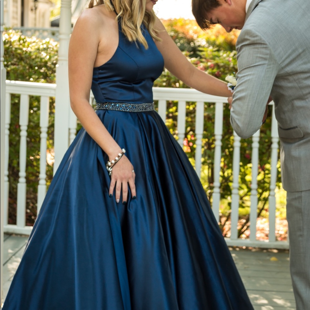 SHERRI HILL PROM DRESS